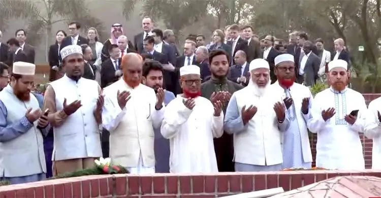 স্বাধীনতা দিবসে স্মৃতিসৌধে বিরোধীদলীয় নেতা শফিকুর রহমানের শ্রদ্ধা
